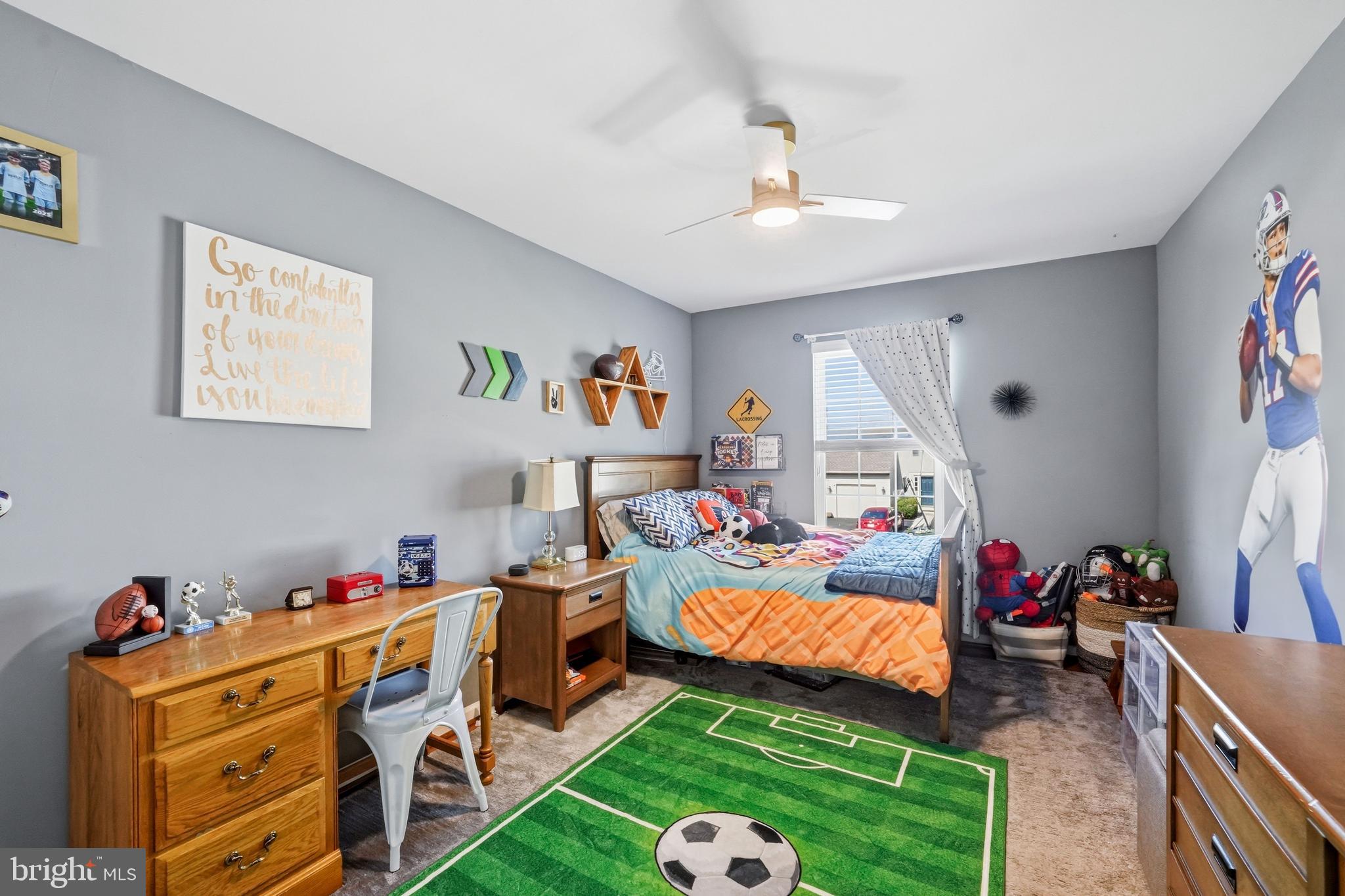 BUCKINGHAM SQ - Residential