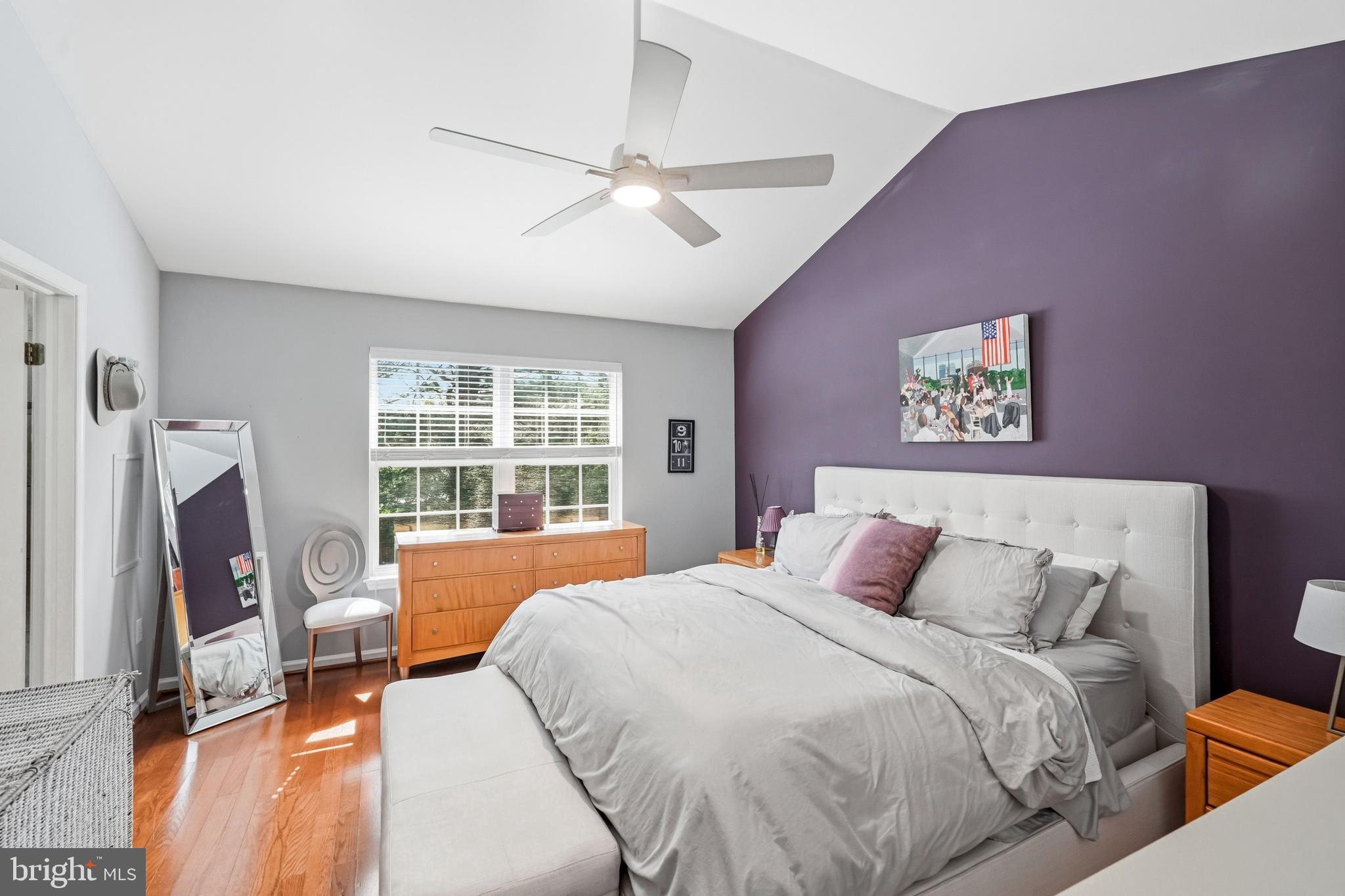 BUCKINGHAM SQ - Residential