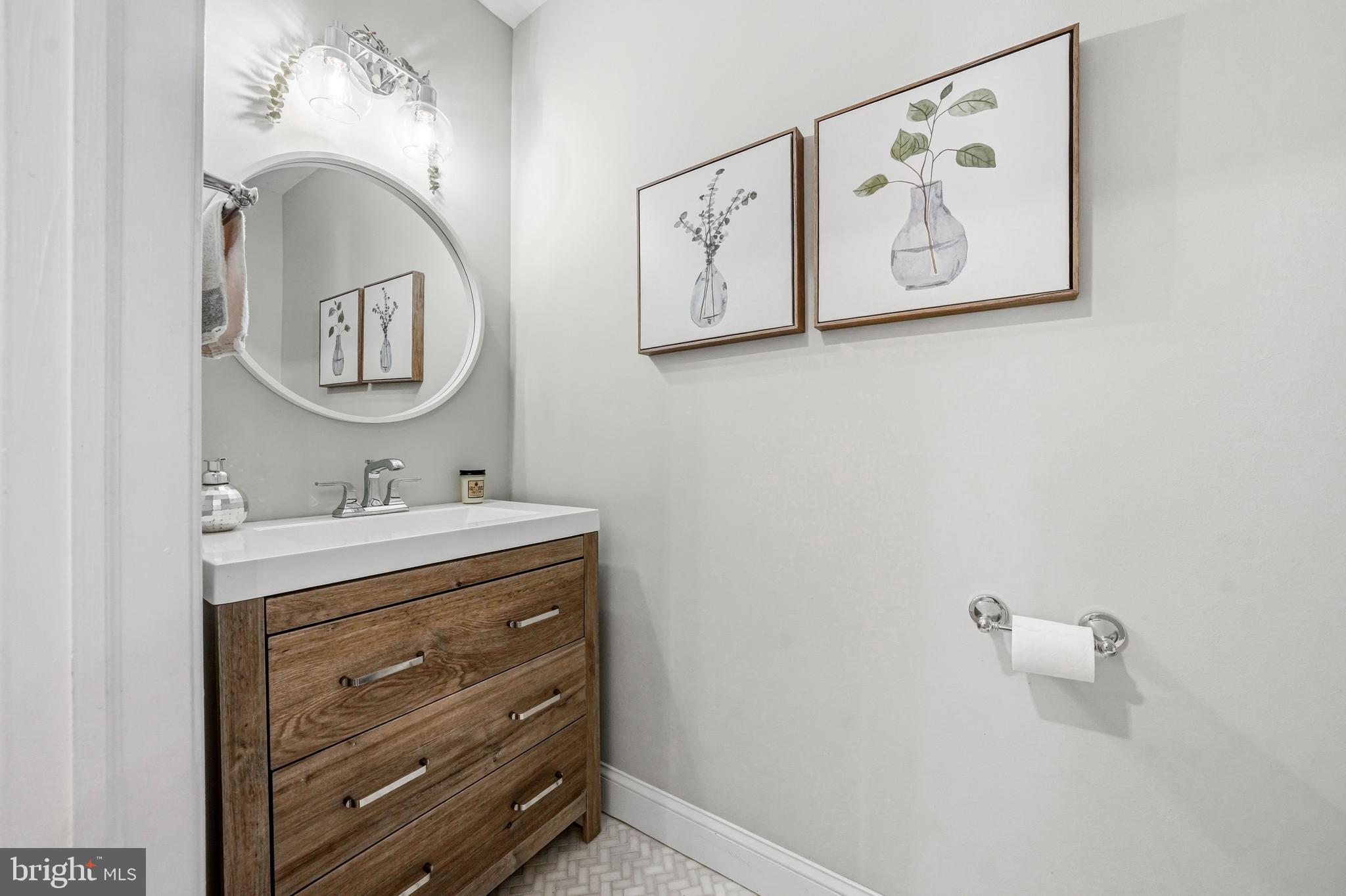 BUCKINGHAM SQ - Residential