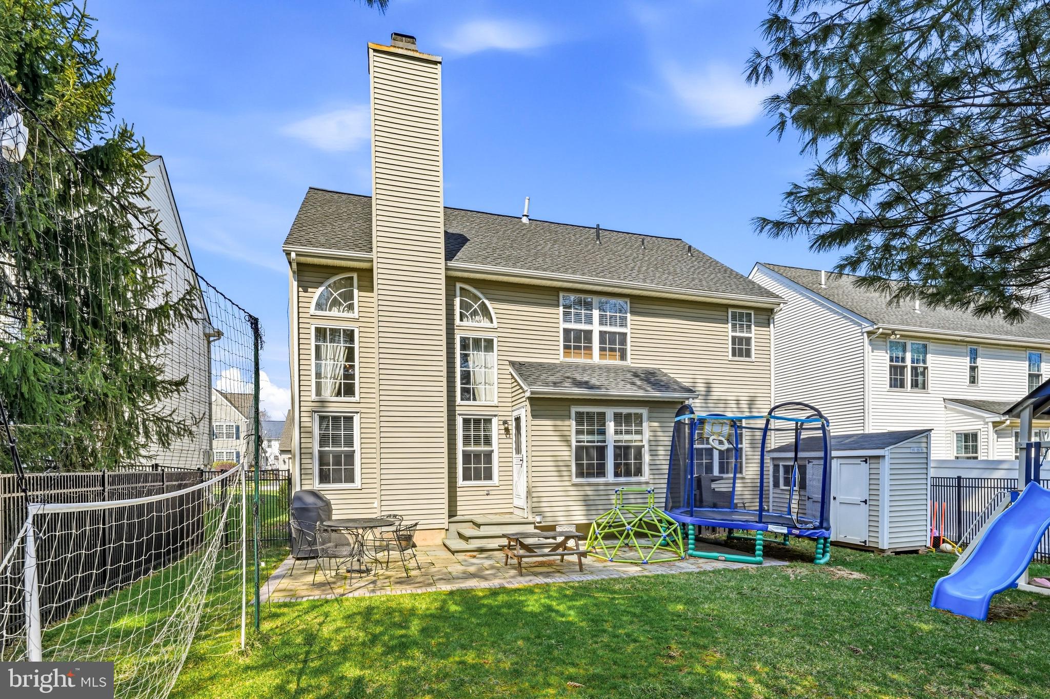 BUCKINGHAM SQ - Residential