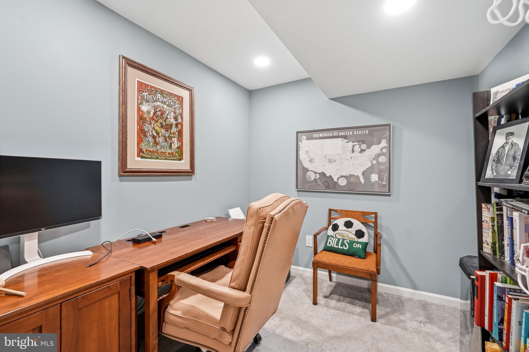 BUCKINGHAM SQ - Residential