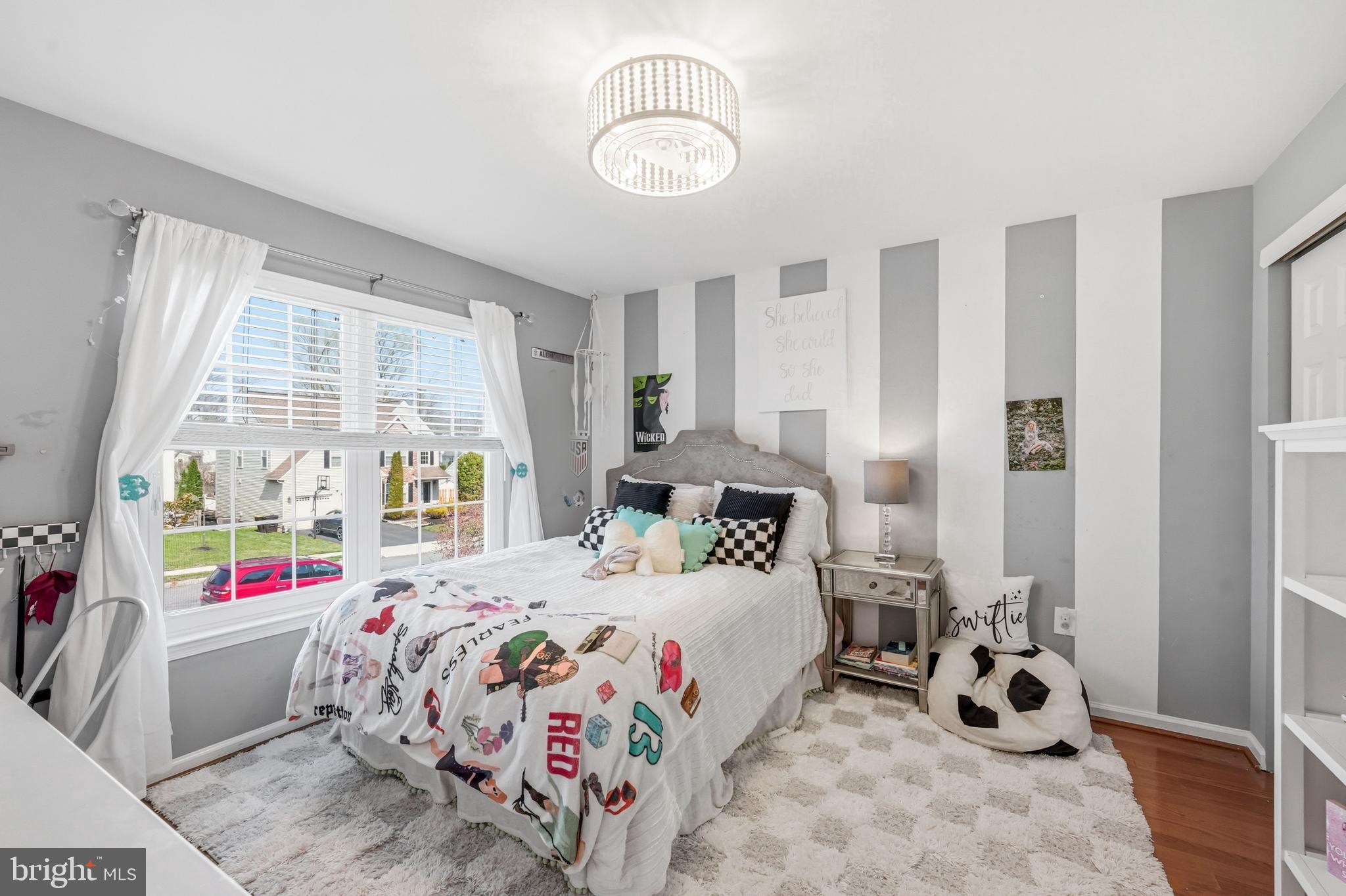 BUCKINGHAM SQ - Residential