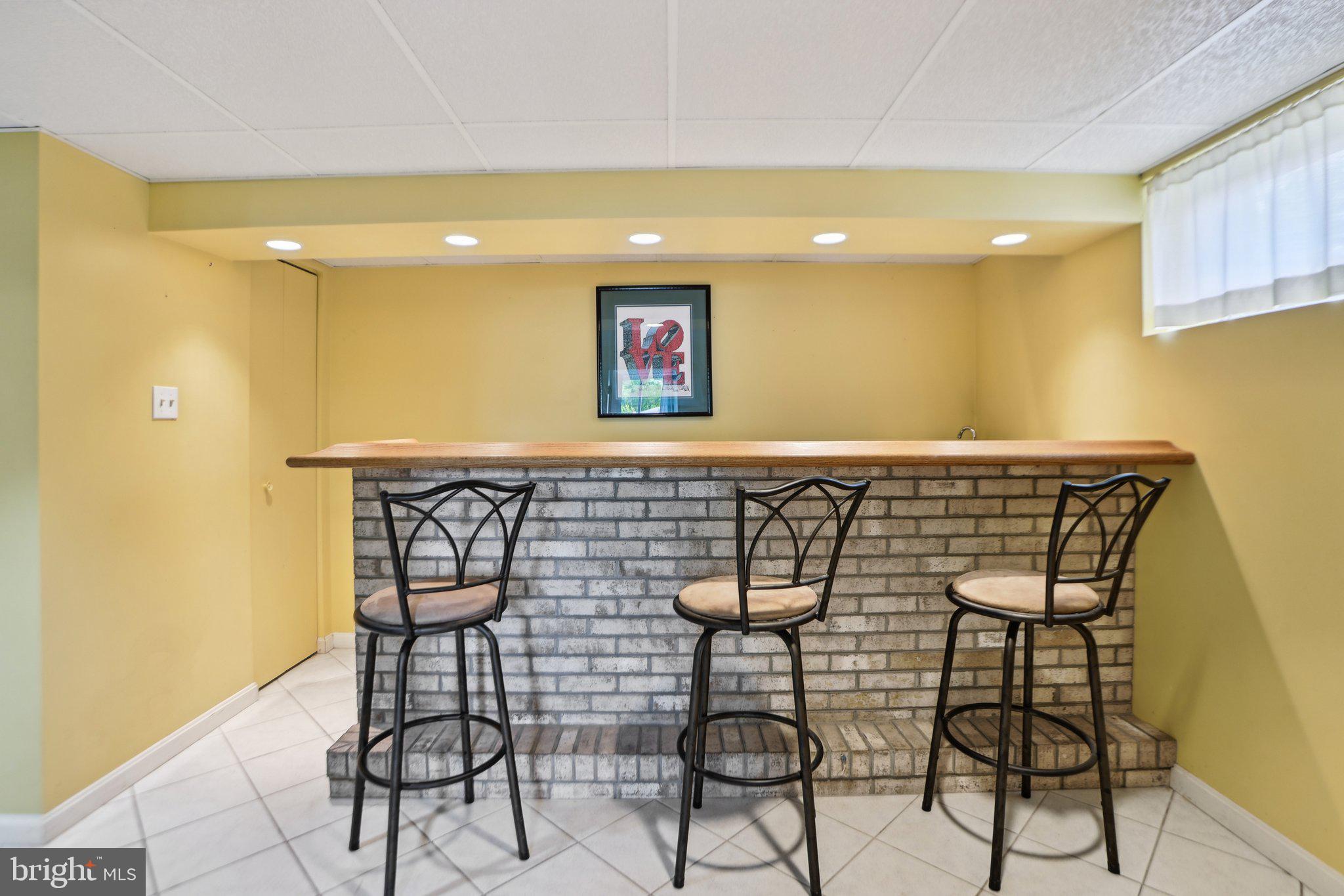 VIRGINIA HILLS - Residential