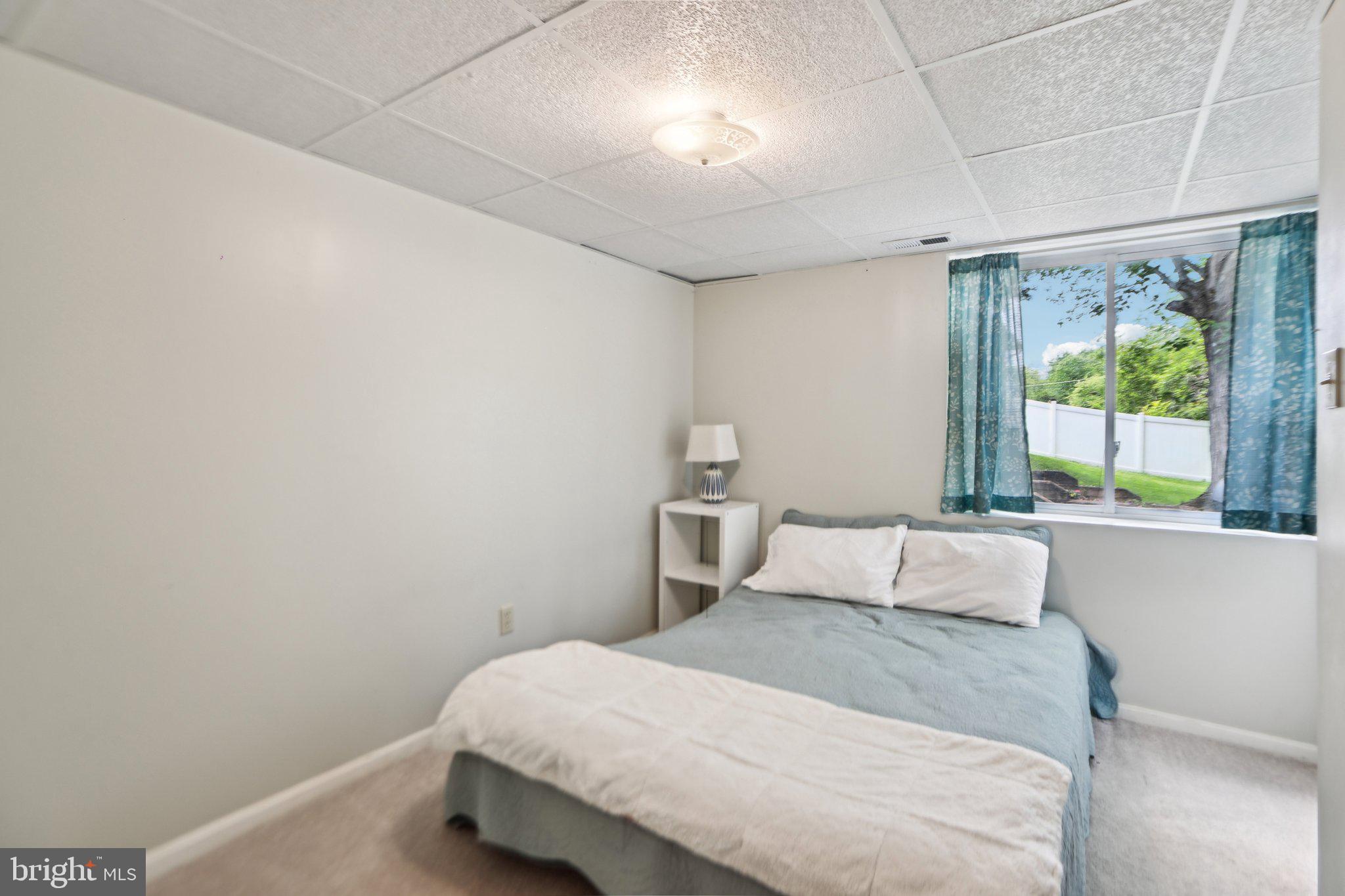 VIRGINIA HILLS - Residential