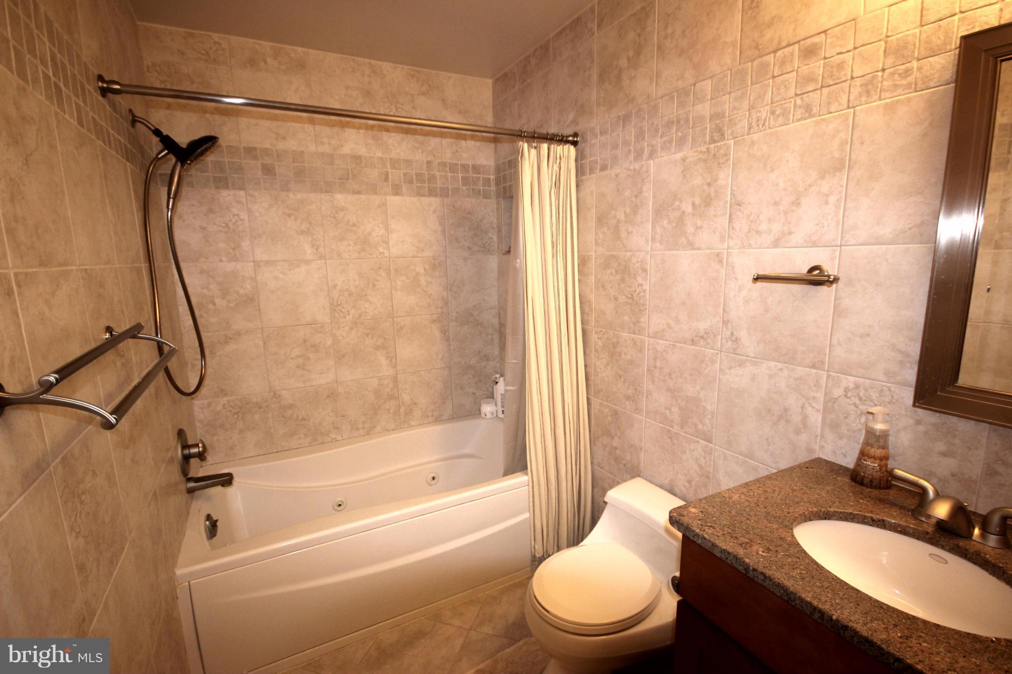 FALLSMERE - Residential