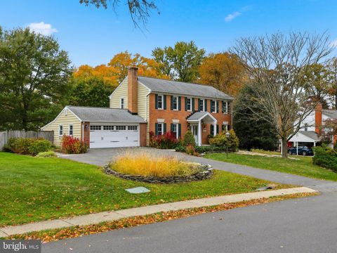 Photo of 16504 Kipling Road, ROCKVILLE, MD 20855 (MLS # MDMC2200946)