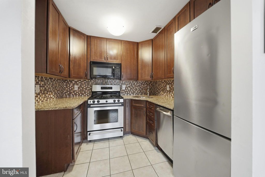 Photo of 857 N 28th Street #B, PHILADELPHIA, PA 19130 (MLS # PAPH2594194)