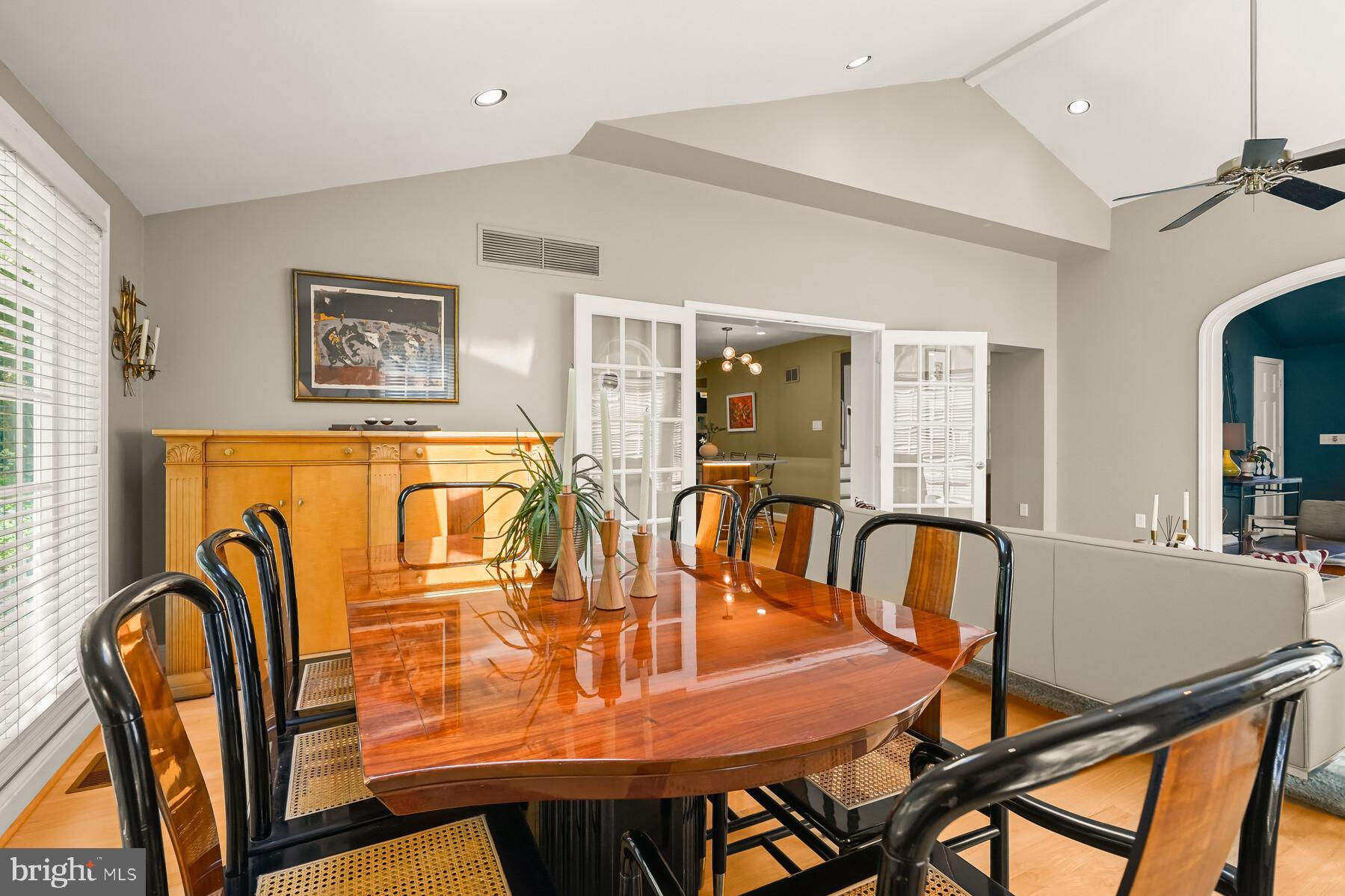 WOODACRES - Residential