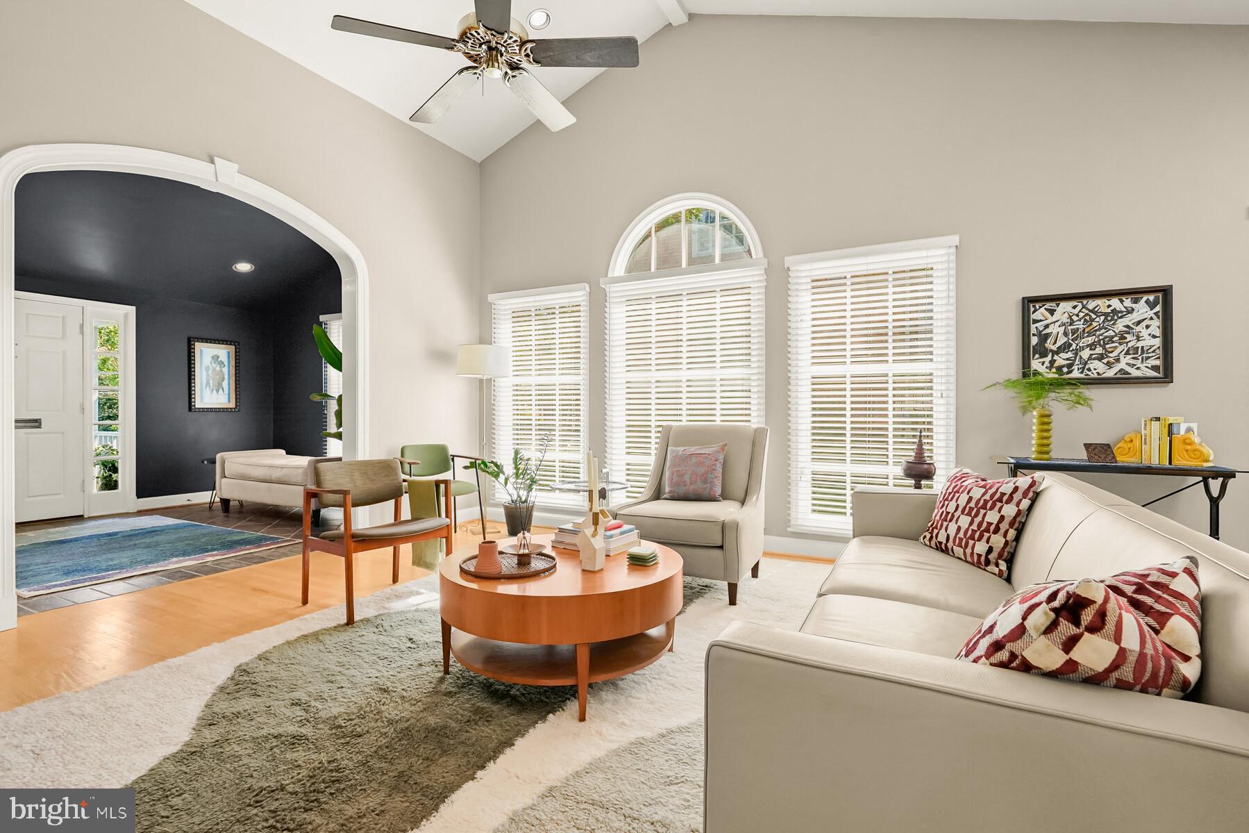 WOODACRES - Residential