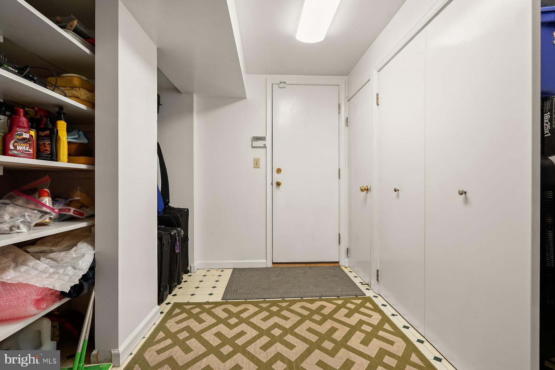 WOODACRES - Residential