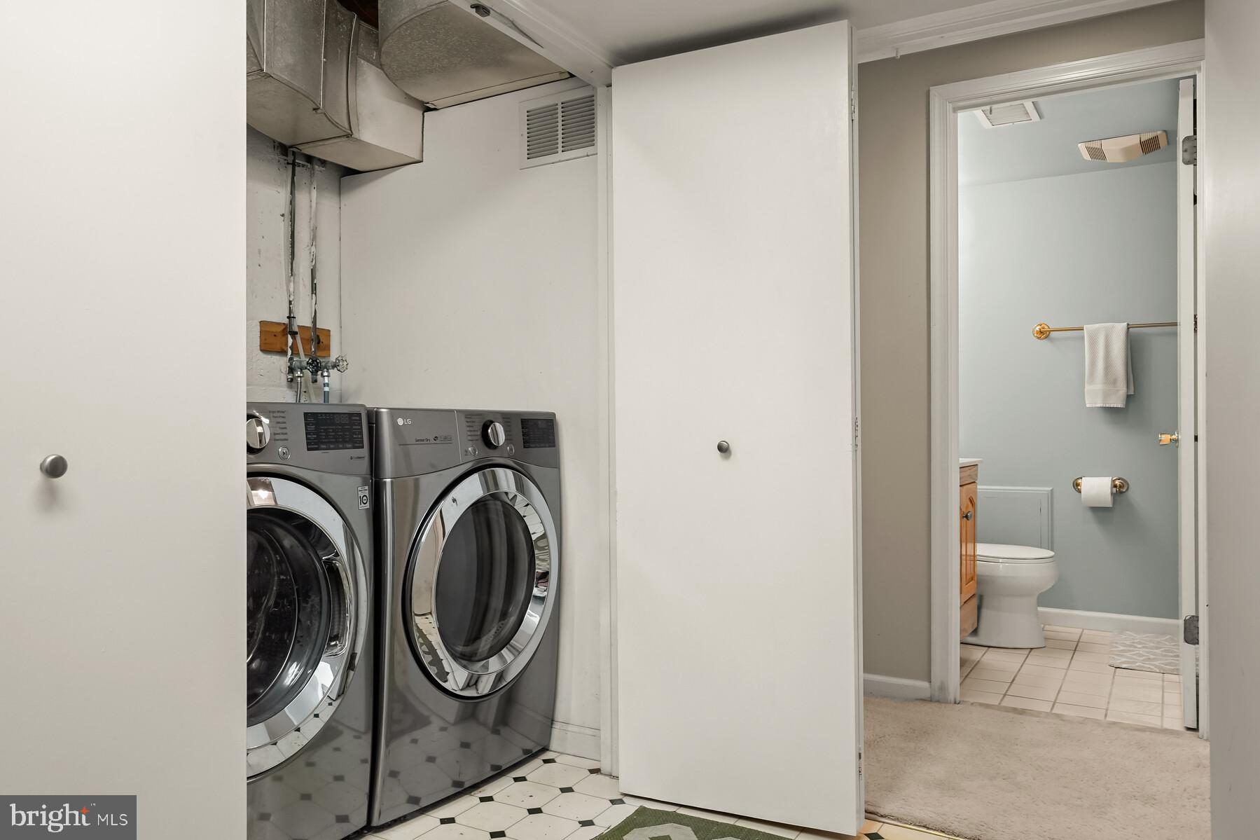 WOODACRES - Residential