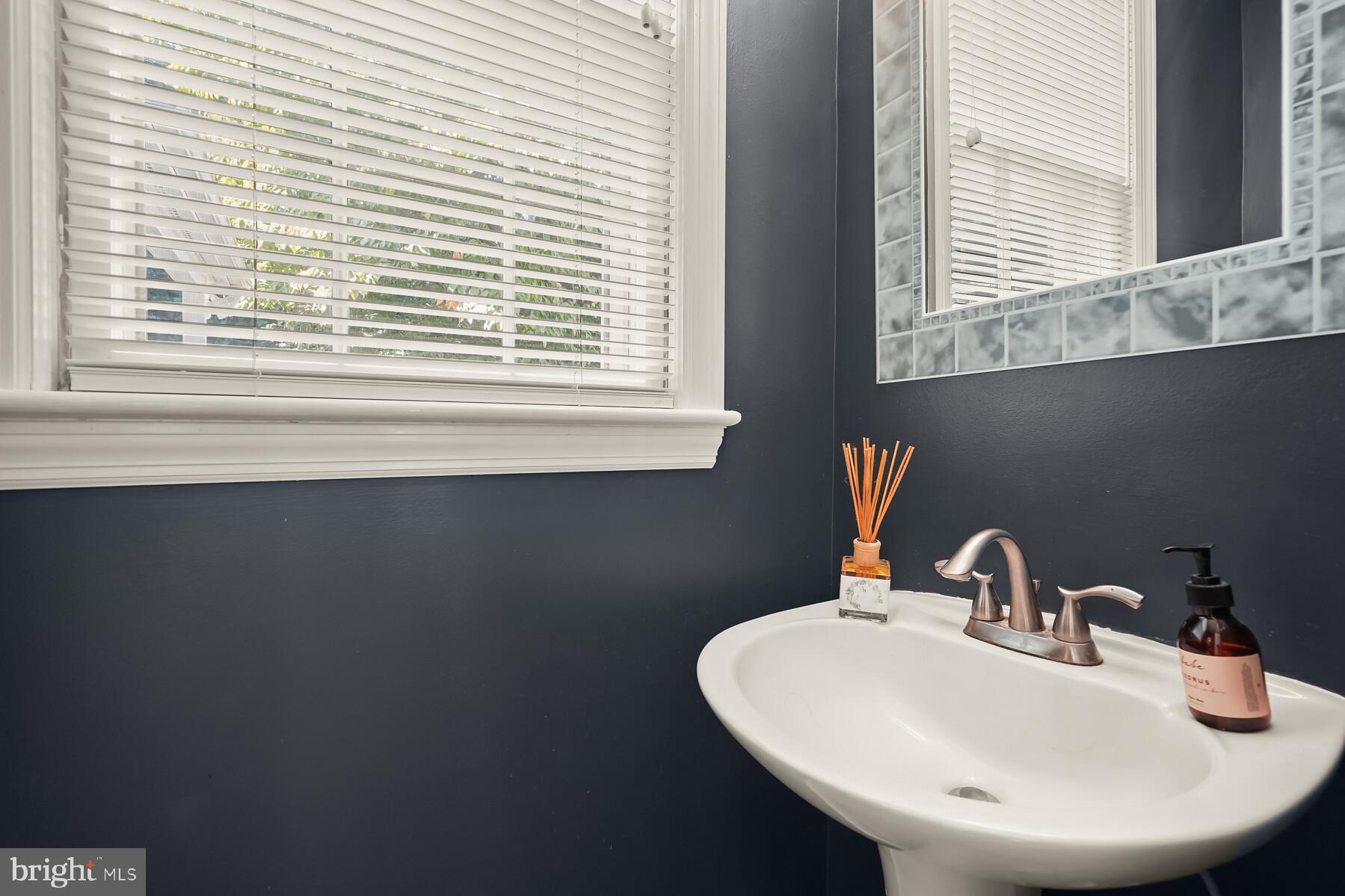 WOODACRES - Residential