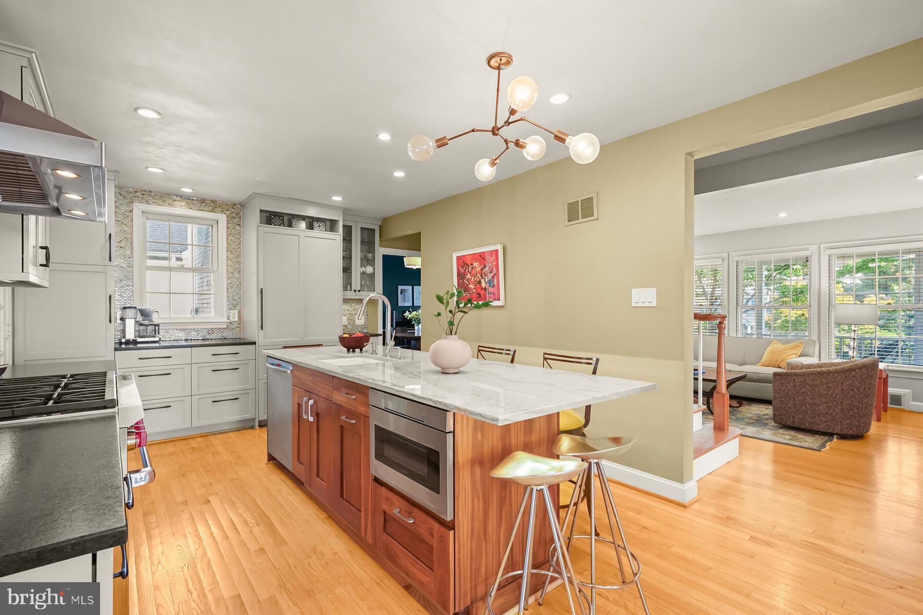 WOODACRES - Residential