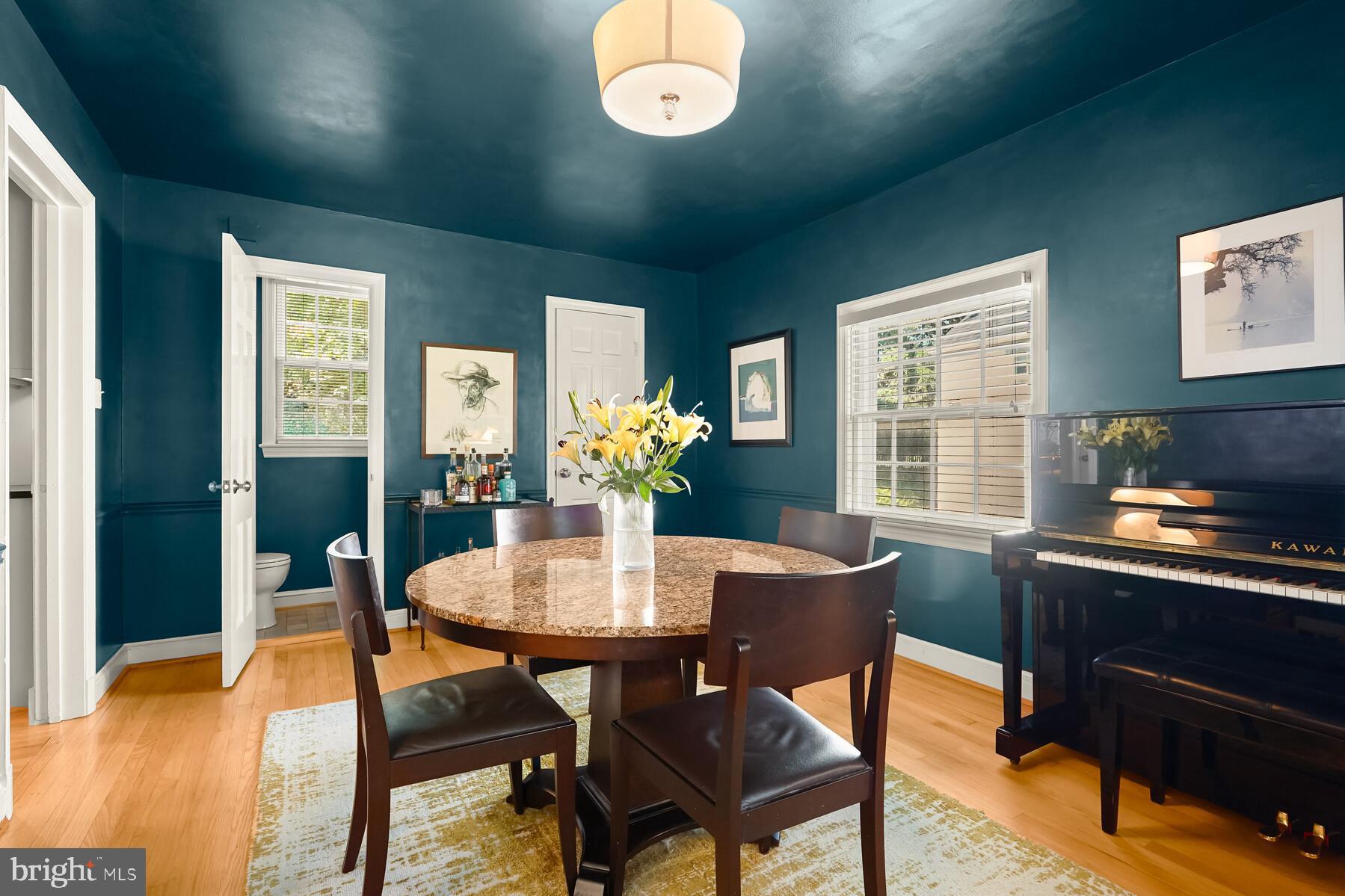 WOODACRES - Residential