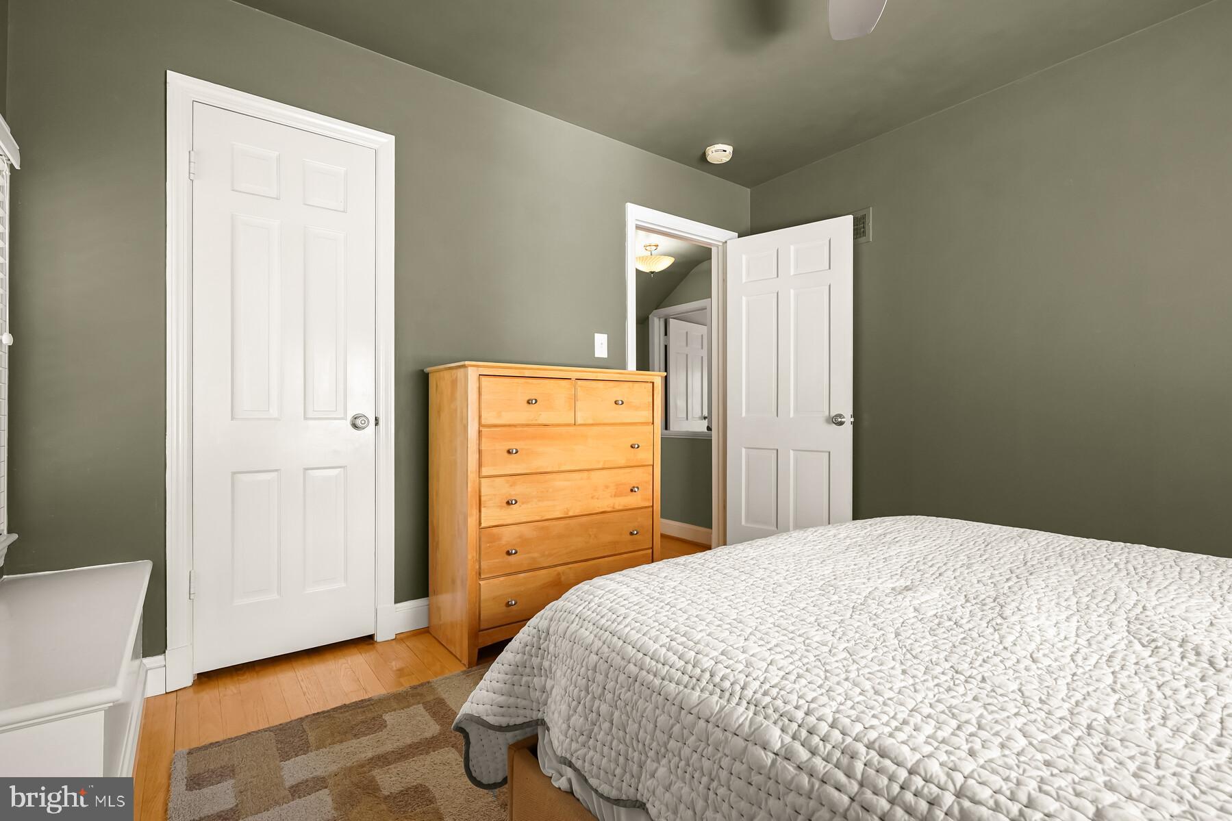 WOODACRES - Residential