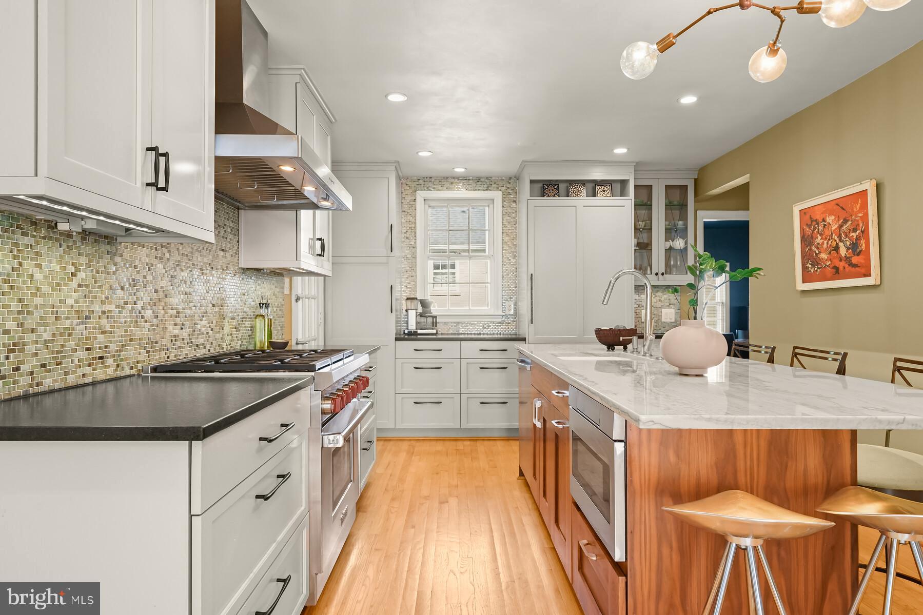 WOODACRES - Residential