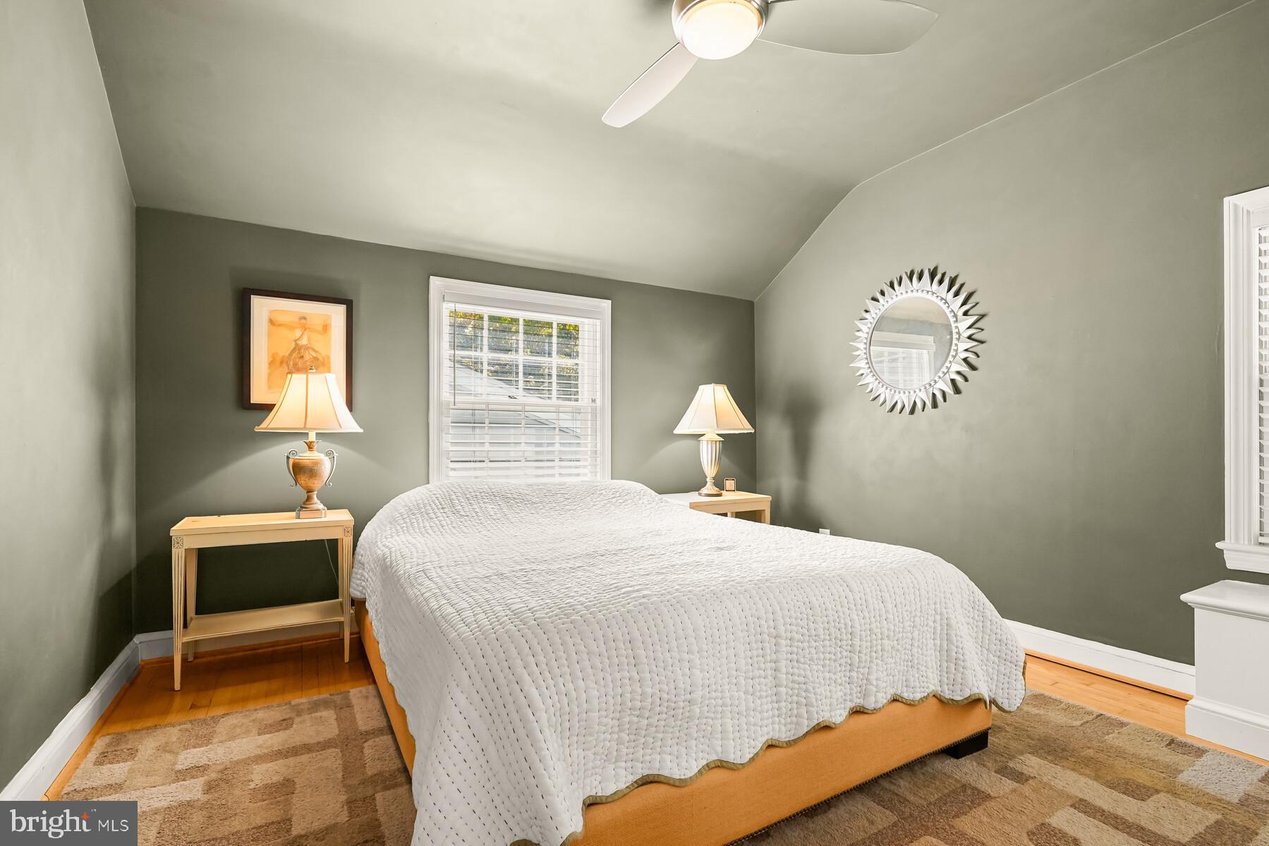 WOODACRES - Residential