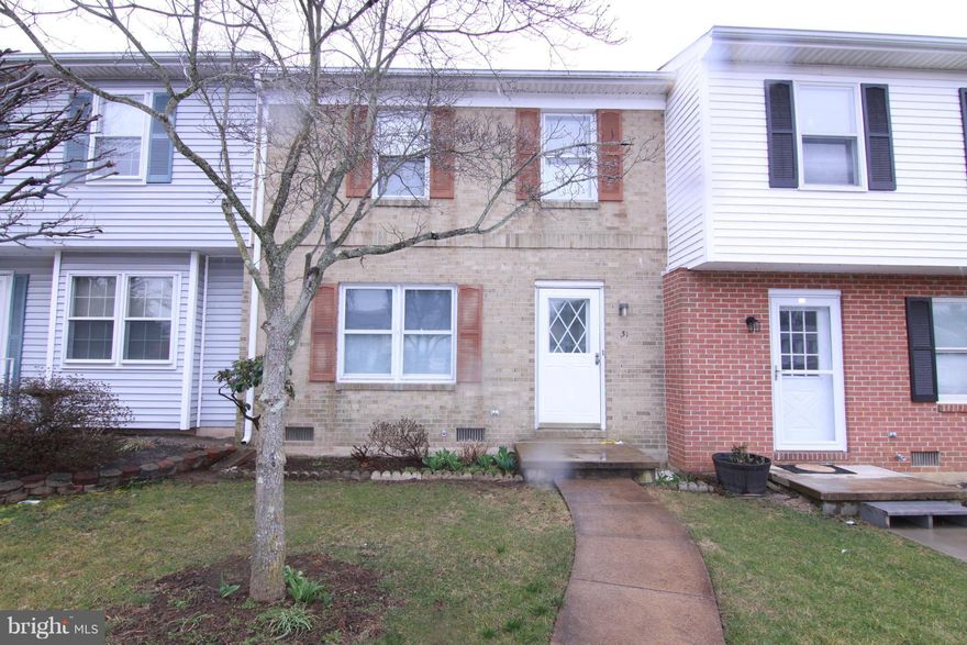 Cute, spacious, clean and recently painted 3 bdrm 2 1/2 bath town home.    With new flooring, dishwasher and refrigerator.    Deck and fenced back yard with beautiful view.     One of the few available rentals in Lovettsville - tour soon.   Photographs are from old listing -the landlord is putting LVP on lower level, including kitchen (but not entry way) and carpet on stairs, upper landing and primary bedroom.  The carpet will be taupe color.      Updated photographs with new flooring and new appliances (refrigerator and dishwasher) photographs will follow.