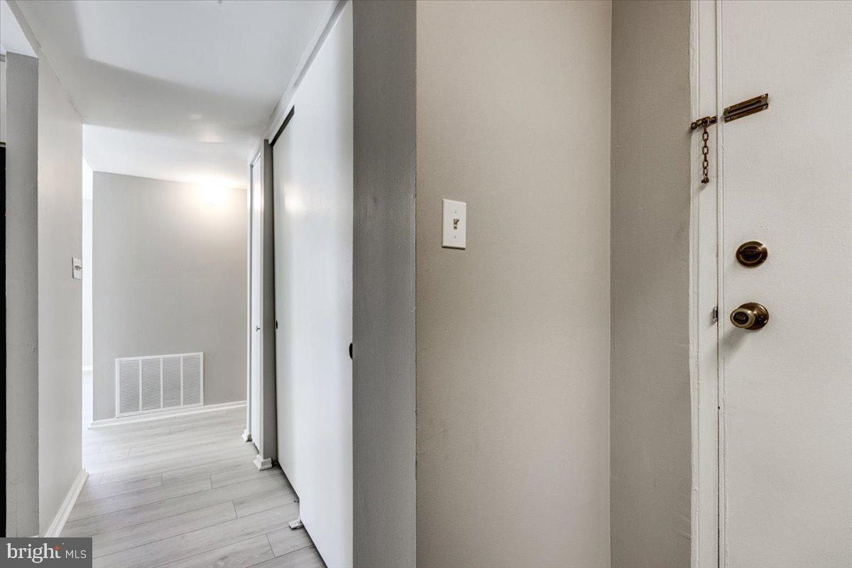 DEERING WOODS - Residential