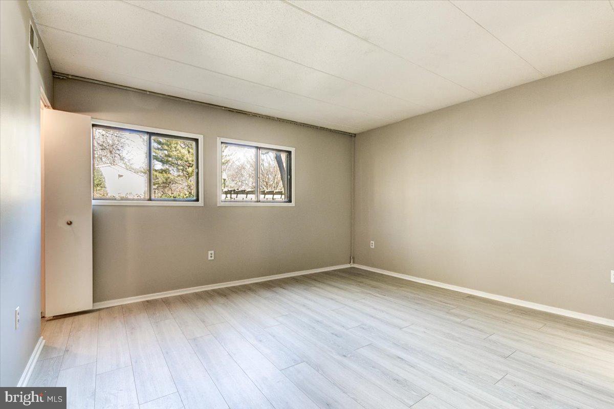 DEERING WOODS - Residential