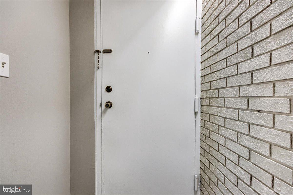 DEERING WOODS - Residential