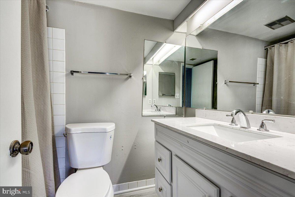 DEERING WOODS - Residential