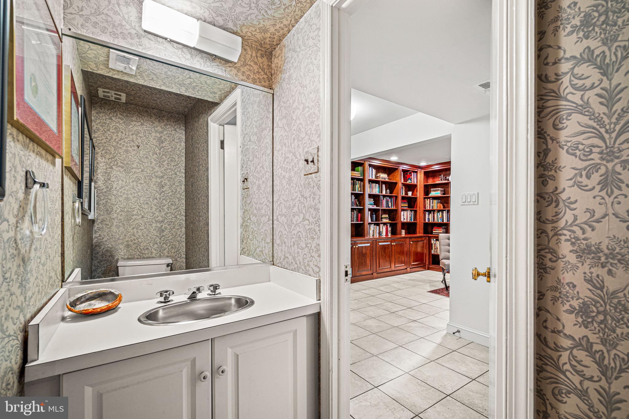 SOCIETY HILL - Residential