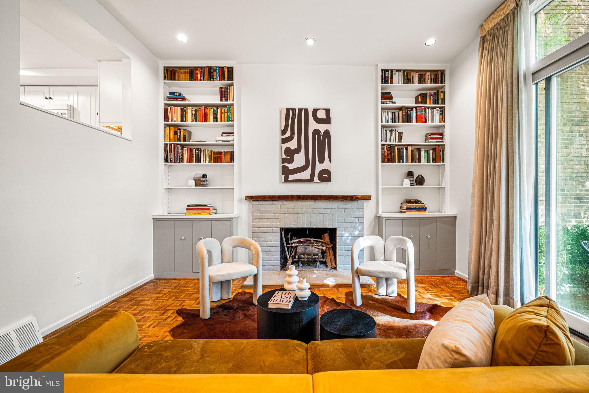 SOCIETY HILL - Residential