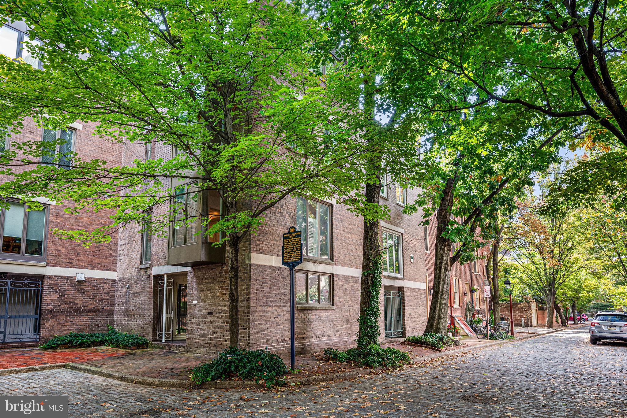 SOCIETY HILL - Residential