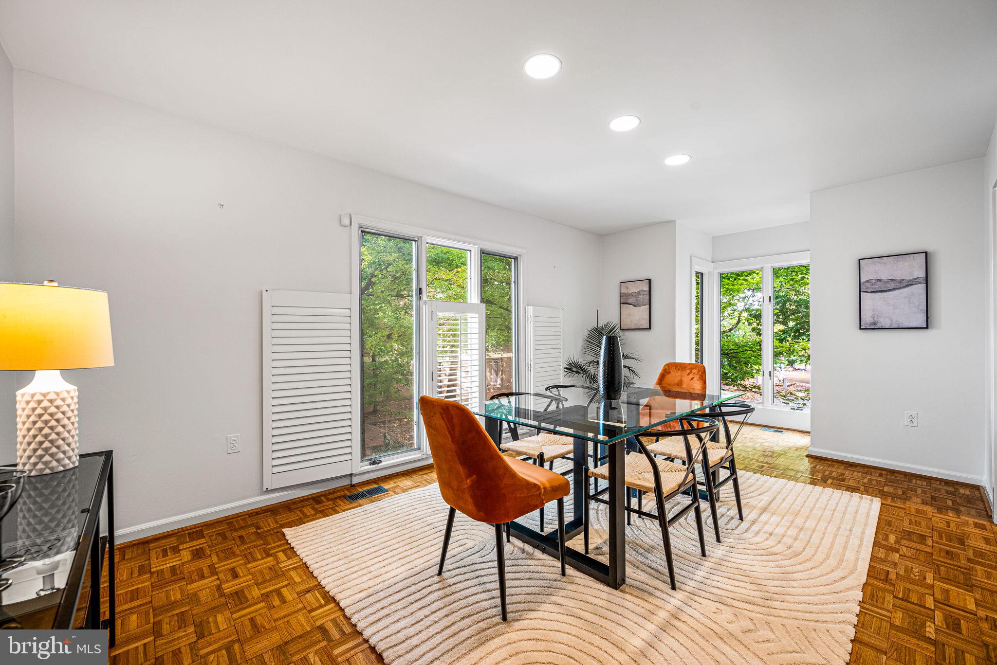 SOCIETY HILL - Residential