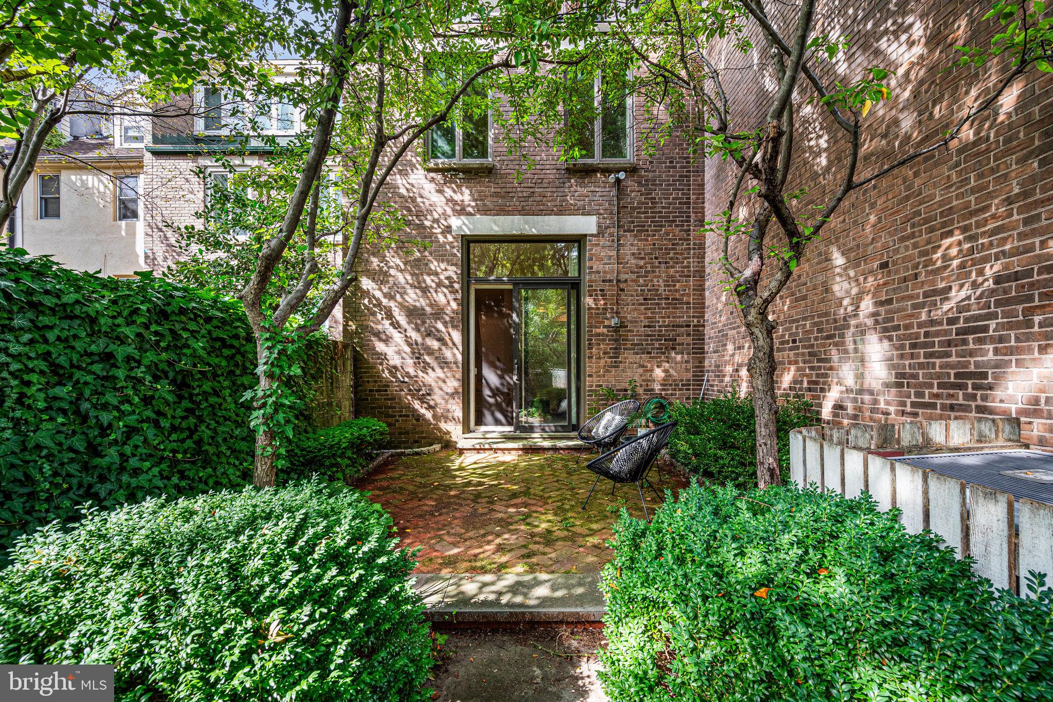 SOCIETY HILL - Residential