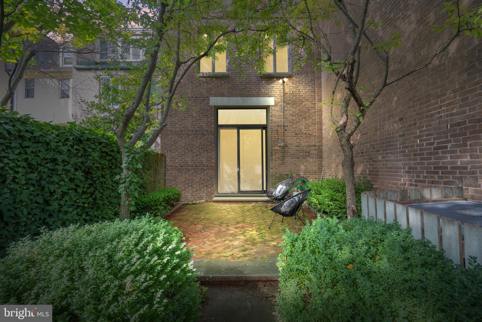 SOCIETY HILL - Residential