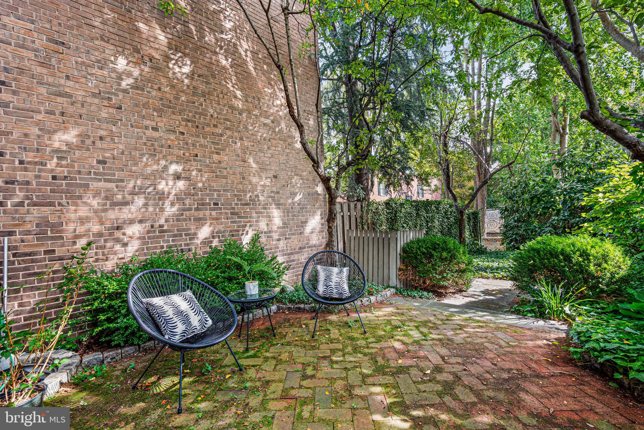 SOCIETY HILL - Residential