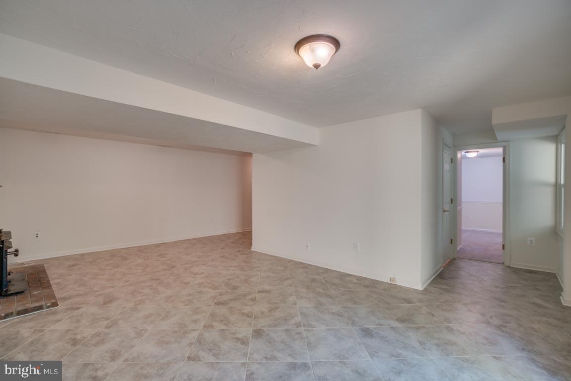 SIGNAL HILL - Residential