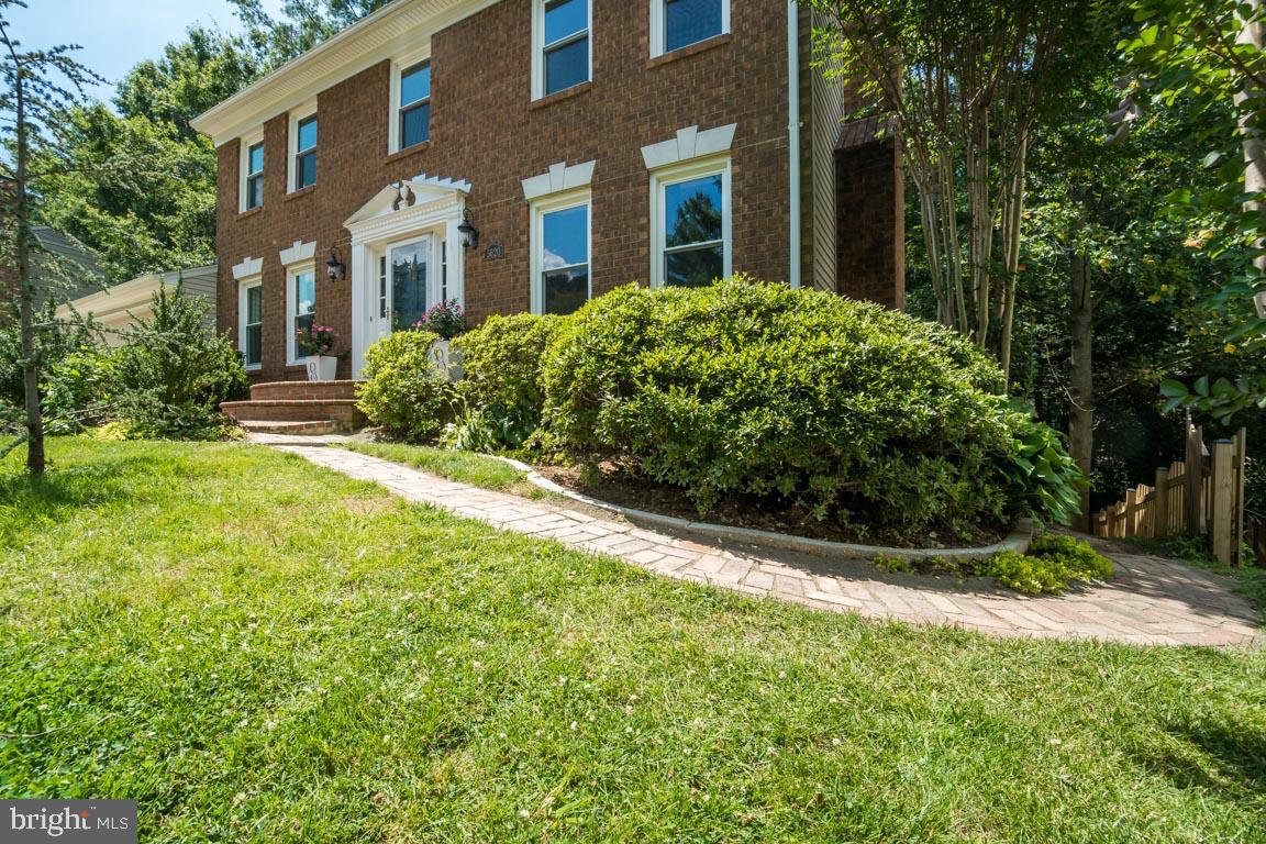 SIGNAL HILL - Residential