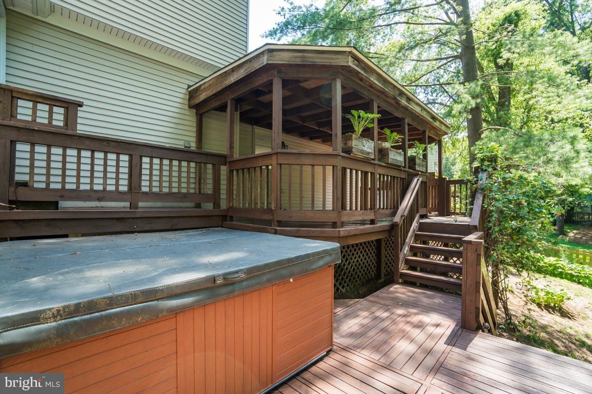 SIGNAL HILL - Residential