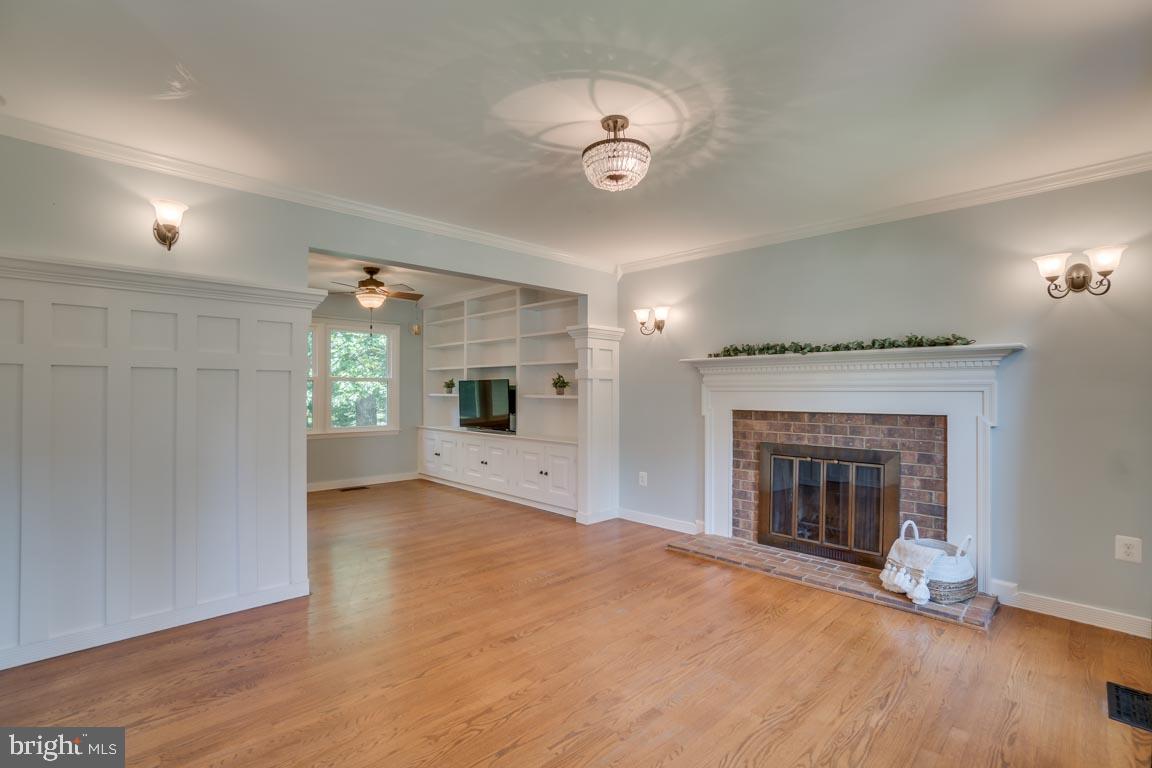 SIGNAL HILL - Residential