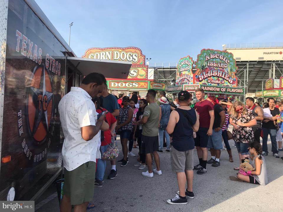 3987 RICHMOND HIGHWAY