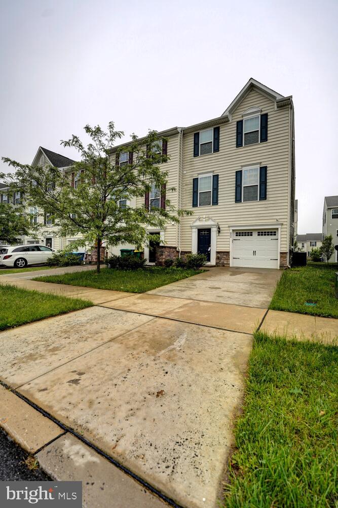 652 BARRIE ROAD