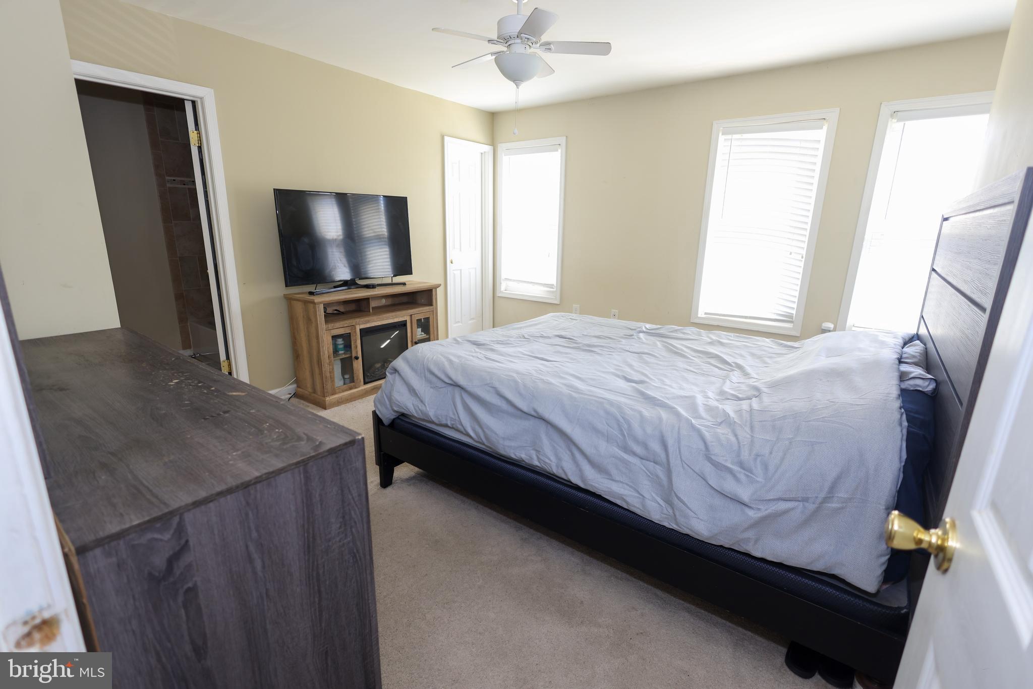 WILLOW HILLS- RESUB PARC - Residential