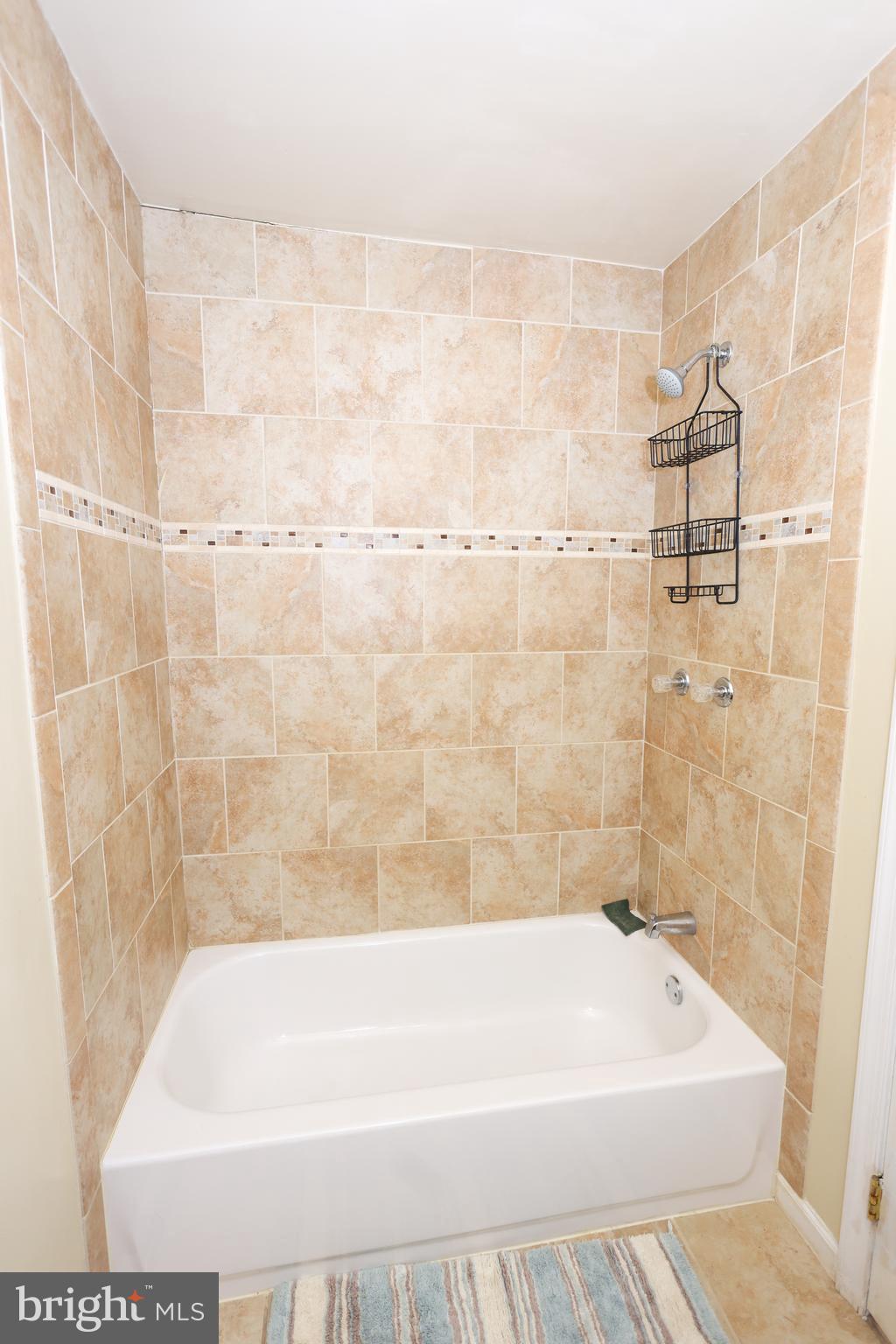 WILLOW HILLS- RESUB PARC - Residential