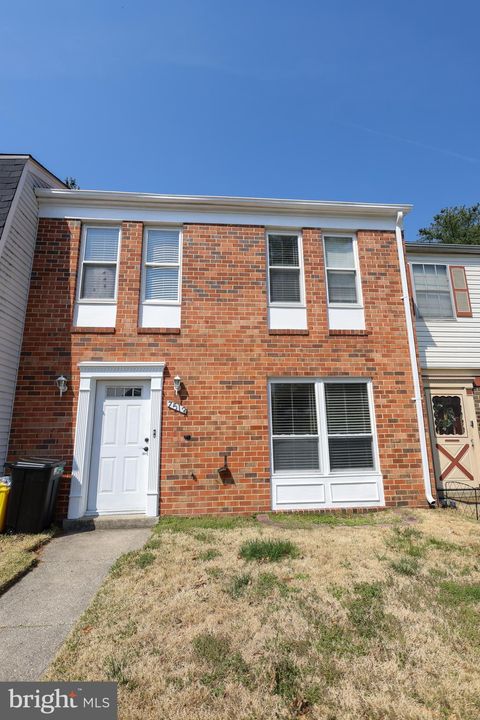 Townhouse For Sale - 7512 Courtney Place<br/> LANDOVER, MD 20785
