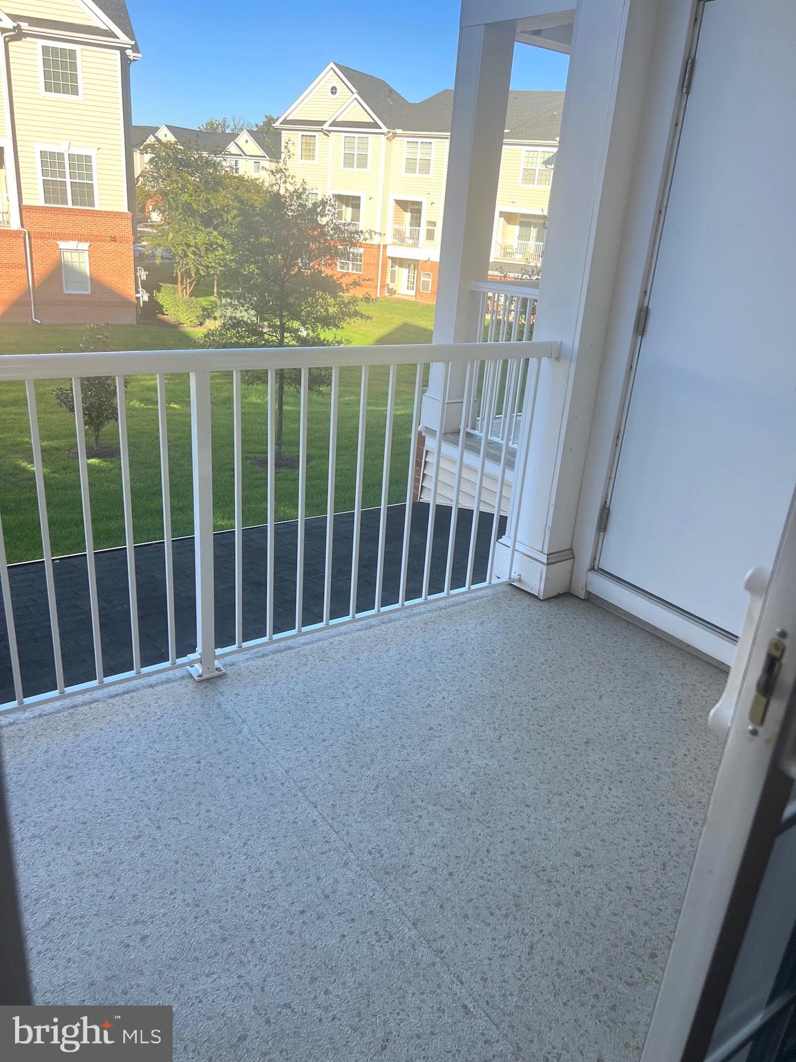 RIDGES AT LOUDOUN VALLEY - Residential Lease