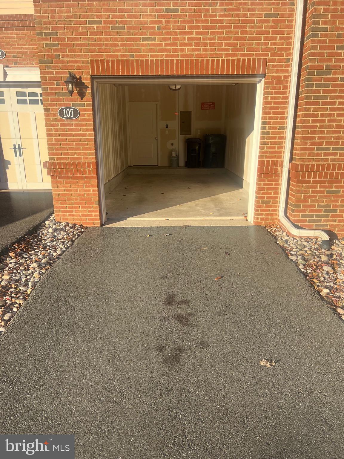 RIDGES AT LOUDOUN VALLEY - Residential Lease