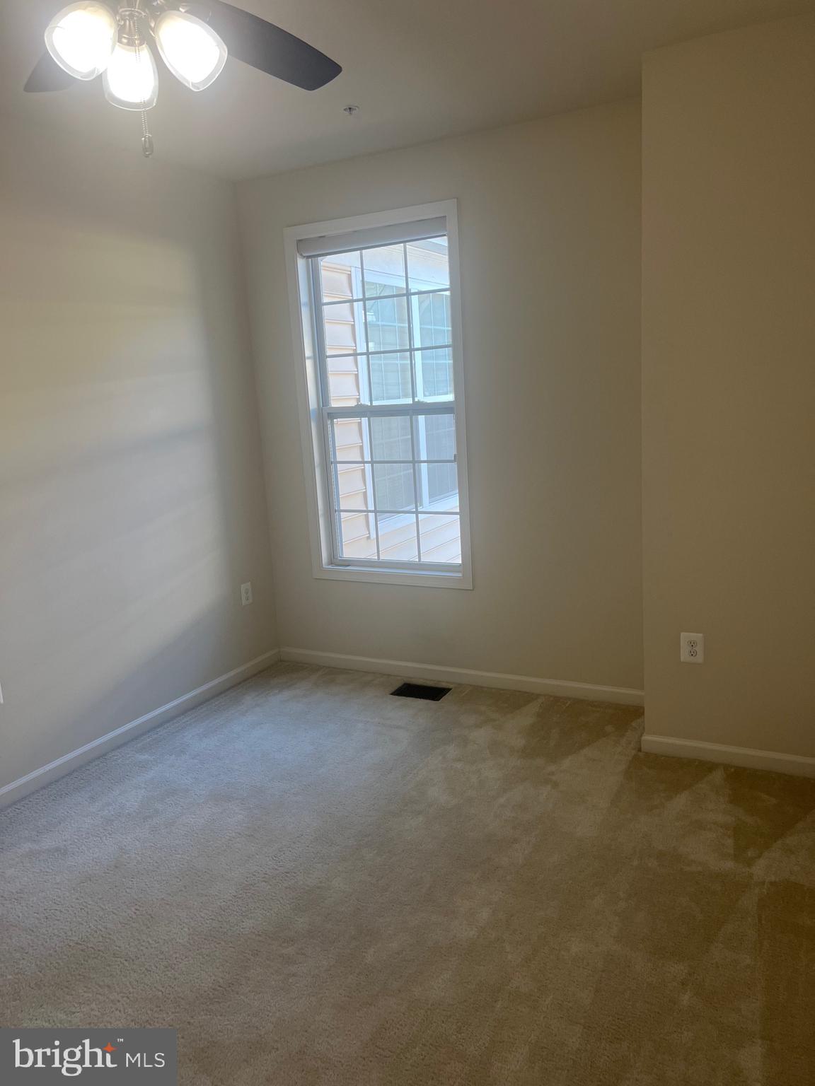 RIDGES AT LOUDOUN VALLEY - Residential Lease