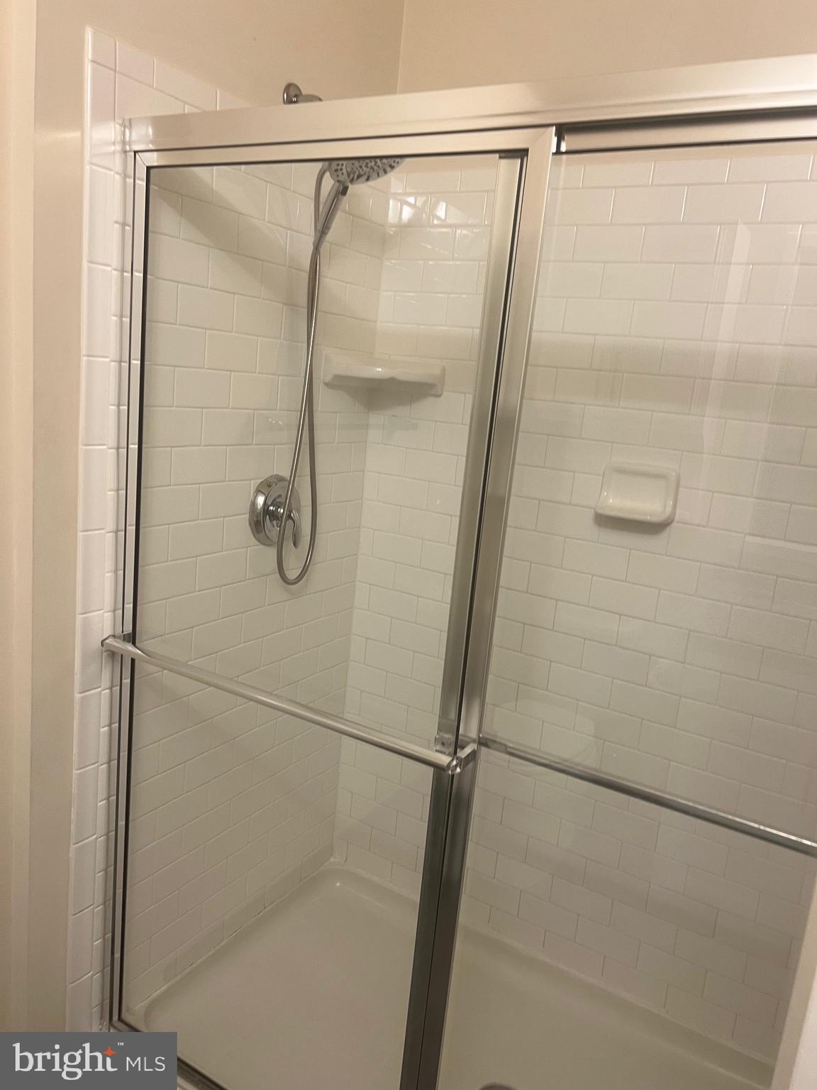 RIDGES AT LOUDOUN VALLEY - Residential Lease