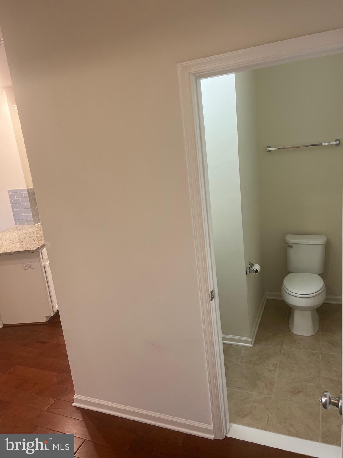 RIDGES AT LOUDOUN VALLEY - Residential Lease