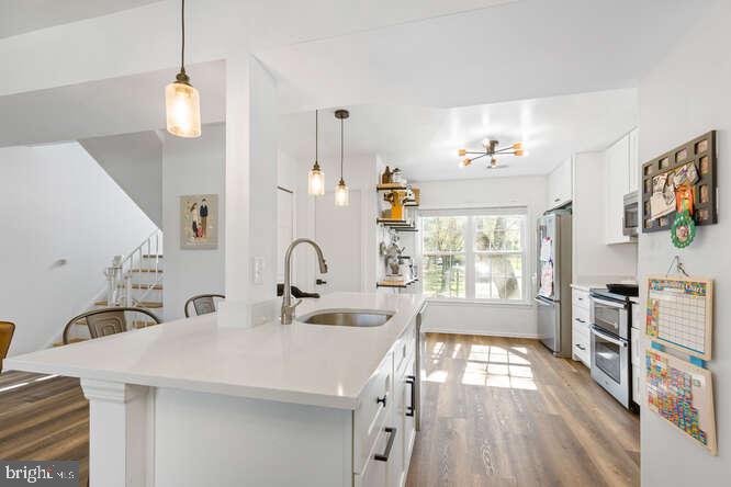 NEWINGTON STATION - Residential Lease