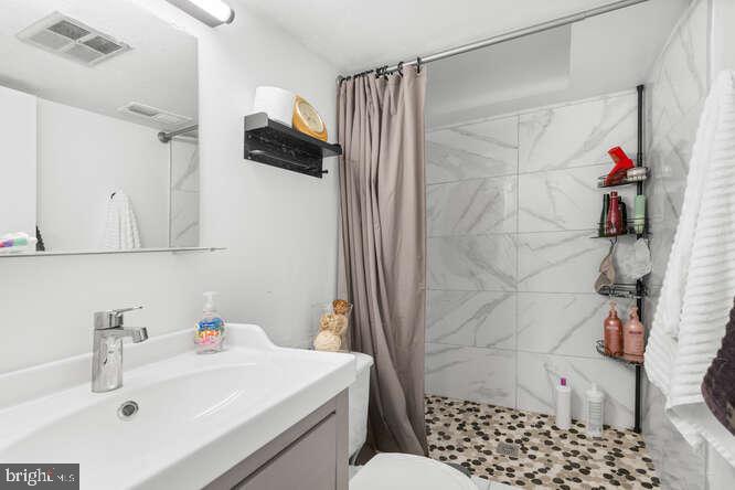 NEWINGTON STATION - Residential Lease