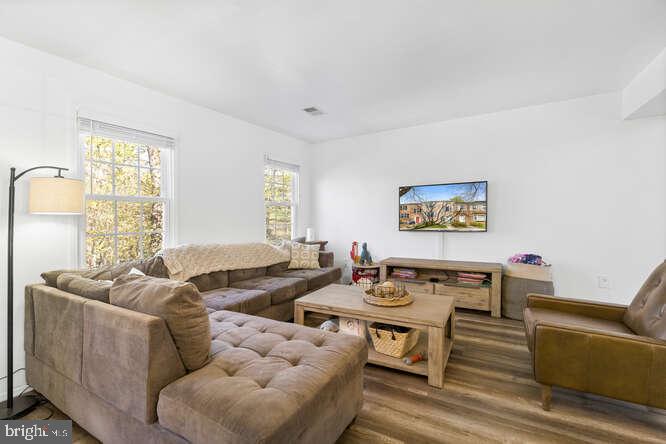 NEWINGTON STATION - Residential Lease